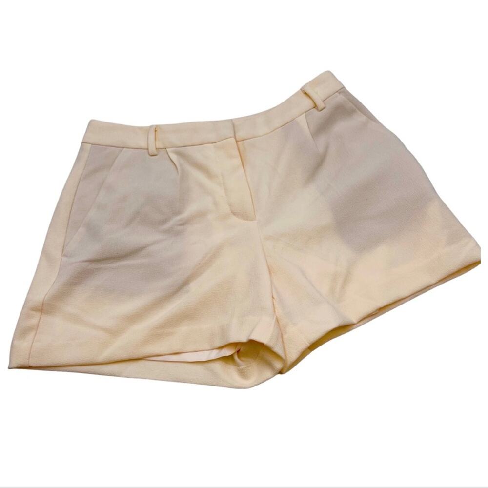 loft the riviera single pleated short off white butter tone size 4